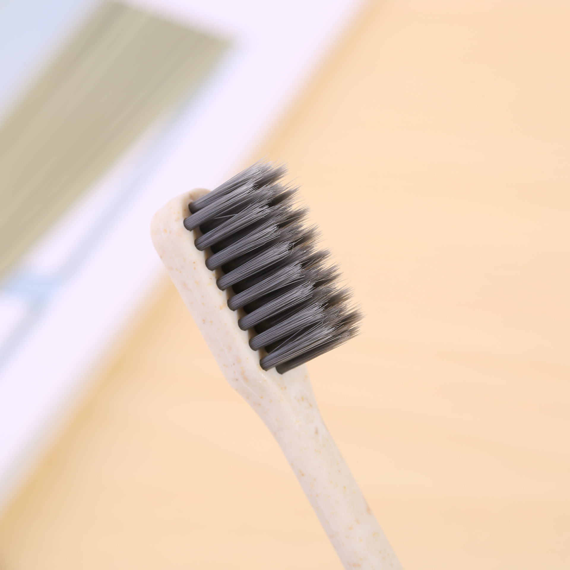 批发小麦秸秆牙刷 竹炭细毛软毛小刷头 家用套装家庭装旅行装