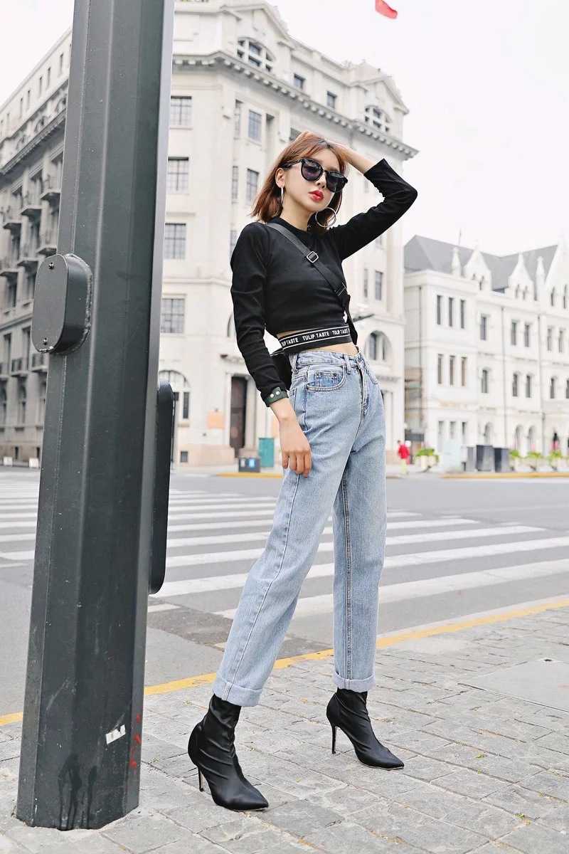 男友风宽松显瘦直筒牛仔裤女春夏季2020新款高腰阔腿卷边牛仔长裤