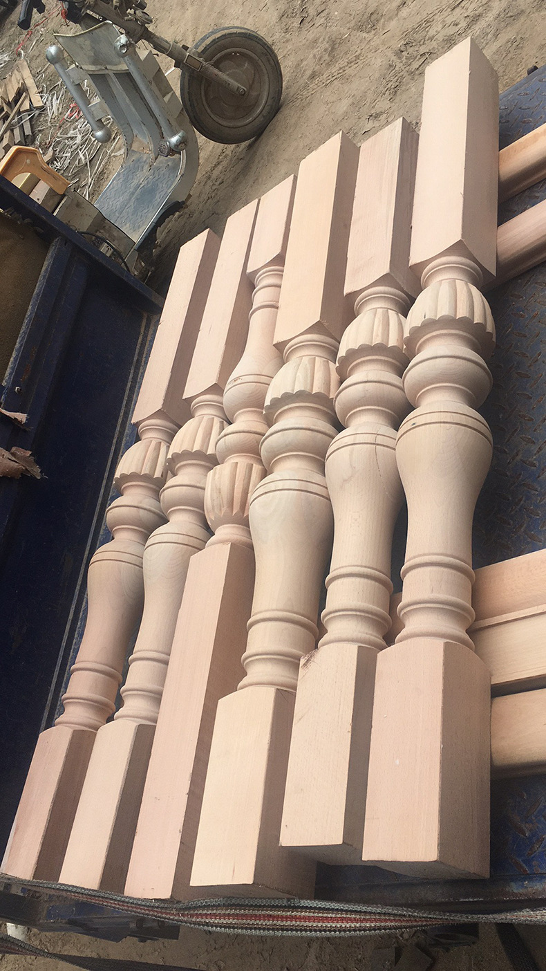 定制 楼梯实木楼梯扶手立柱 实木 室内金杯三层楼梯