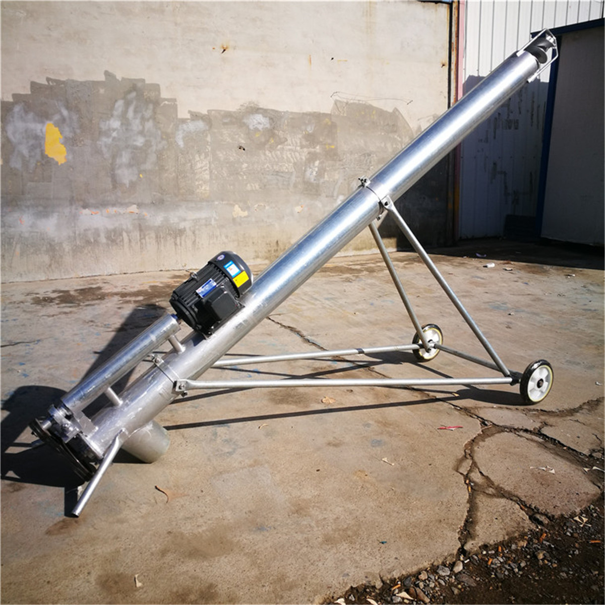 现货化粪池淤泥抽粪机 小型鸡舍螺旋吸粪机 鸭粪猪粪抽粪机价格