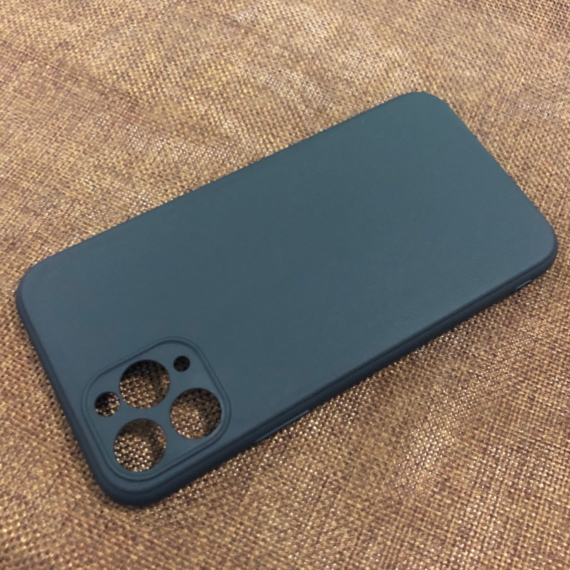 适用苹果11pro精孔磨砂黑壳软胶手机壳iphone11max彩绘打印uv素材