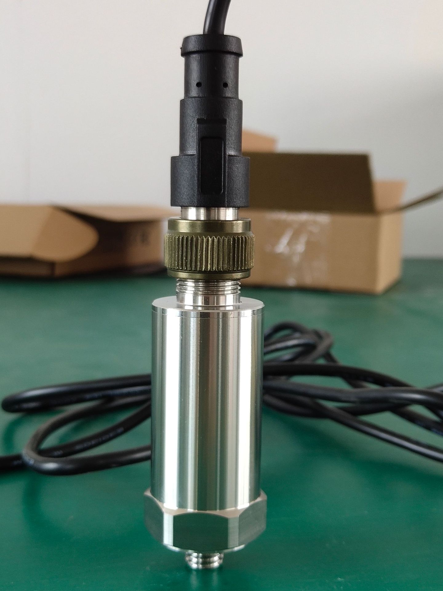 一体化振动传感器振动变送器震动速度位移传感器风机电机震动探头