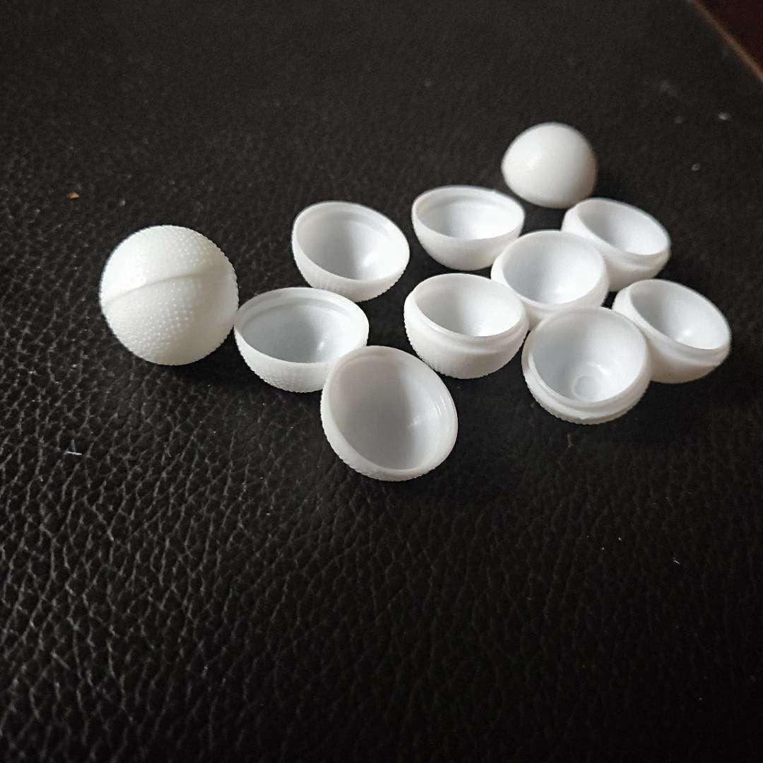 厂家大量供应3克药丸塑料球蜡丸药丸盒塑料药丸壳球形壳密丸壳