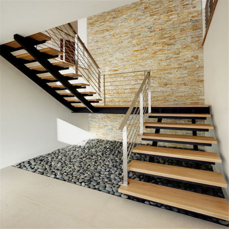 定制的l型实木踏步楼梯 室内定制的l型直梯