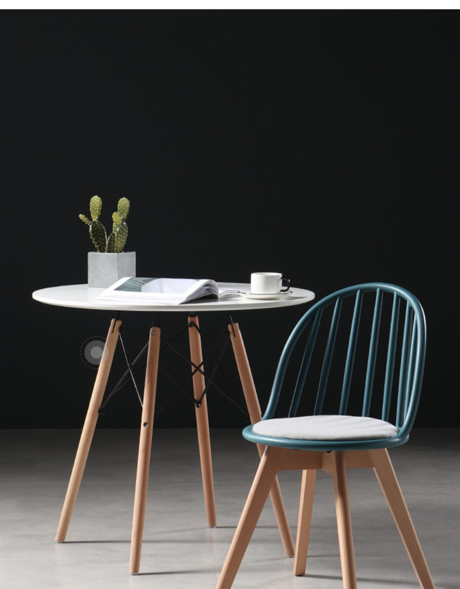 北欧实木餐桌椅子书桌椅子家用简约化妆椅咖啡厅塑料洽谈靠背椅子