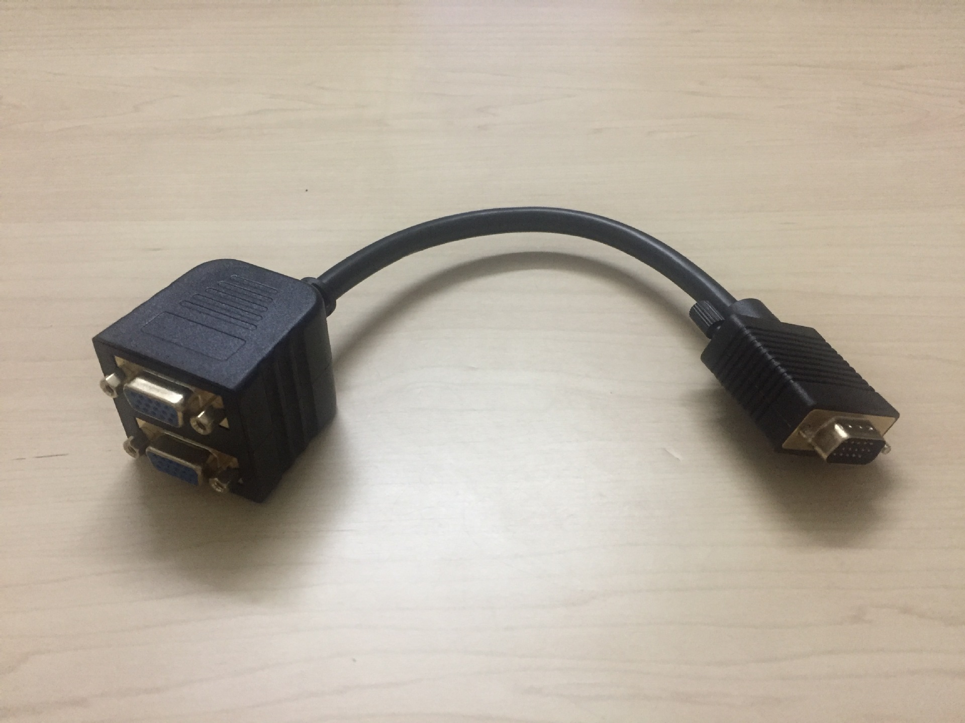 镀金高清vga一分二分屏线vga1分2分屏器vga1拖2电脑显示器线