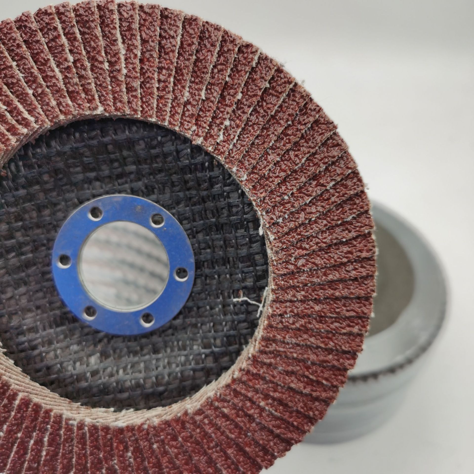 厂家直销125型/5英寸百叶轮 90页网盖红砂平面砂布轮抛光百叶片