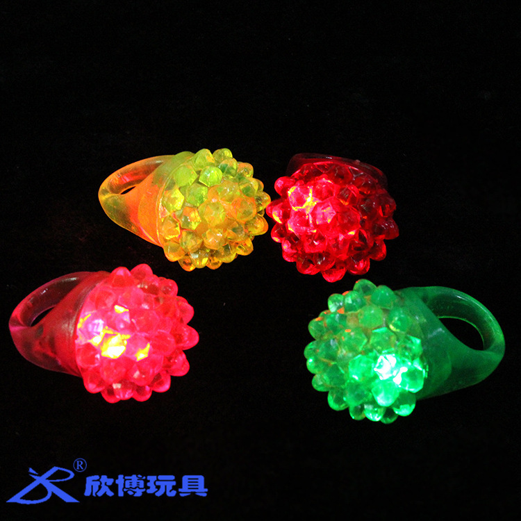 Factory Supply Wholesale Strawberry Soft Rubber Ring Finger Lights Led Strawberry Ring Children's Luminous Toys