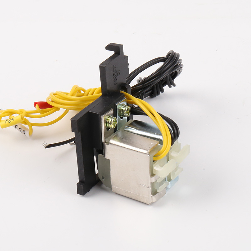 专业生产 cm1-400f辅助触头 辅助触头报警 辅助功能元件