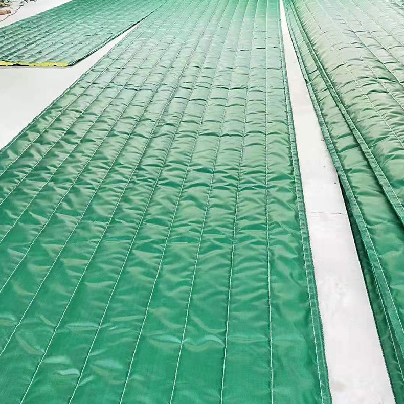 防火保温被_供应工地防火防寒保温被隔热保温棉被橡塑硅酸铝毯