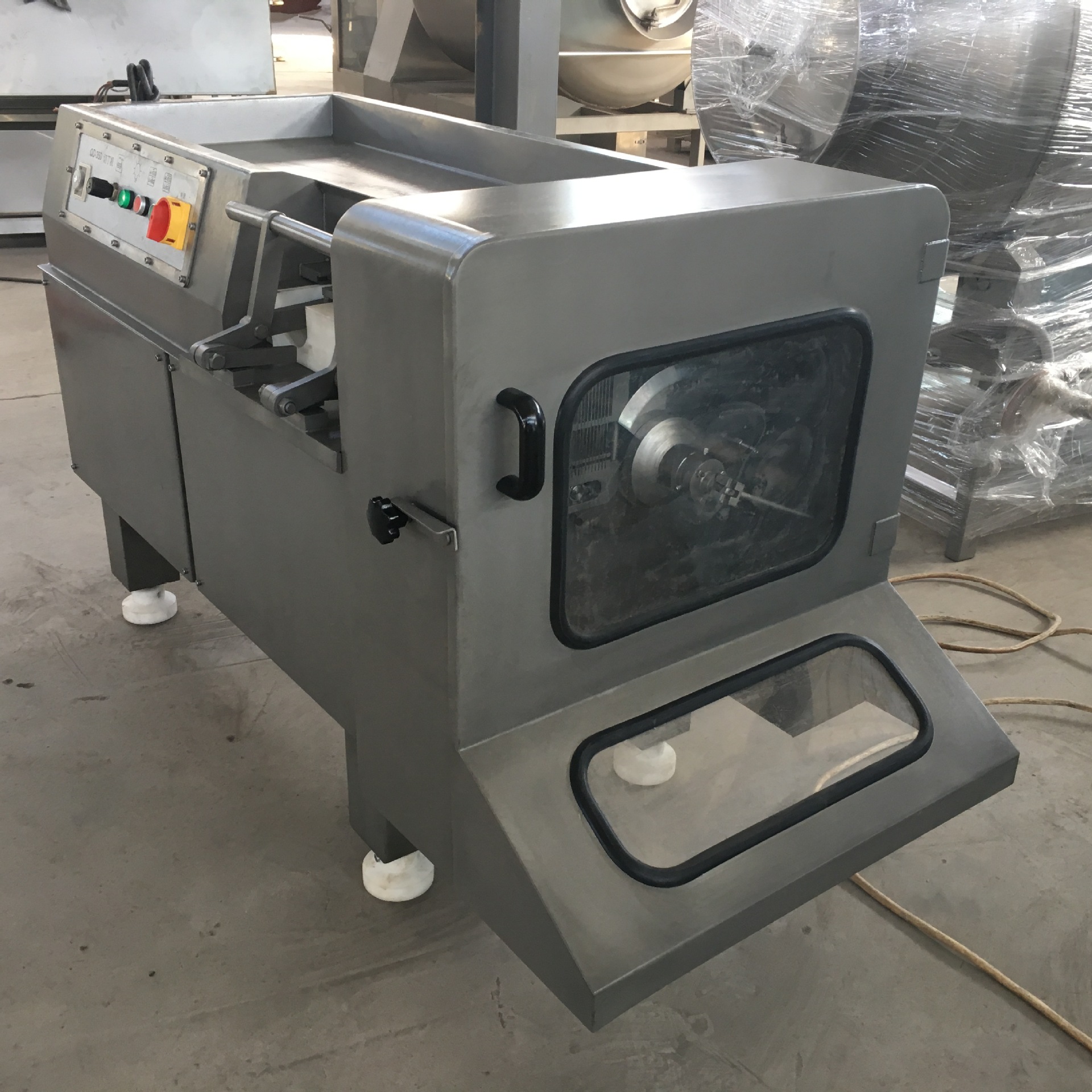 冻肉切丁设备,胡萝卜切丁机,切水果丁机器