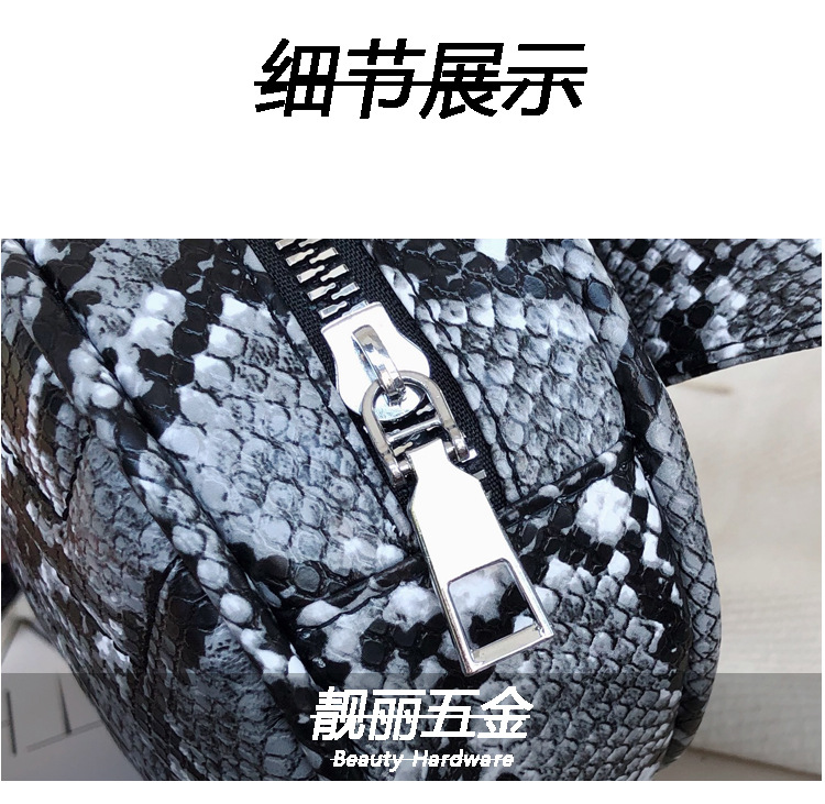 2019新款蛇皮纹女士腰包欧美时尚圆形小包斜跨包包个性跨境货源