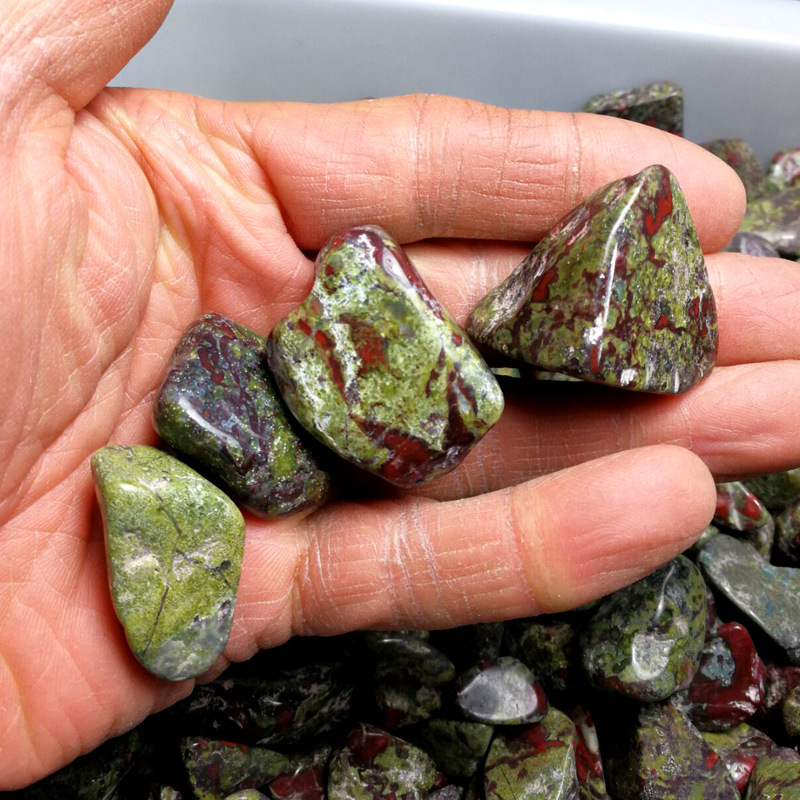 20~40毫米天然龙血石碎石批发鱼缸石盆景石每100克