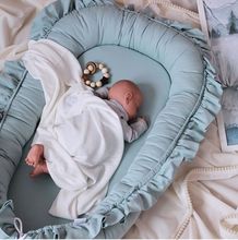 跨境新款花边棉布婴儿子宫仿生睡床 便携式新生儿床中床睡垫