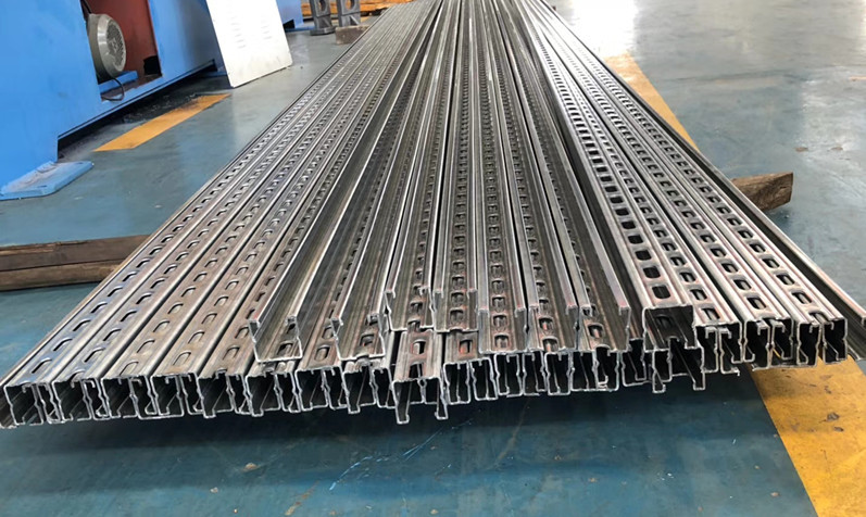 光伏支架设备c型钢支架光伏支架罗拉机抗震支架c型钢预埋支架