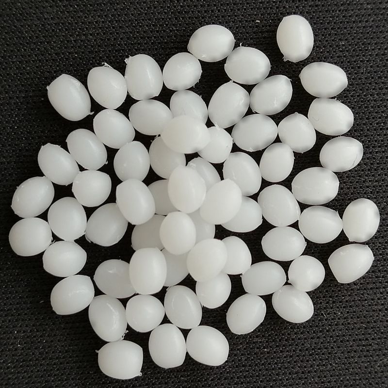 tpe包胶尼龙料 本色60度tpe包胶料 包粘性牢固 专用粘pa6 pa66料