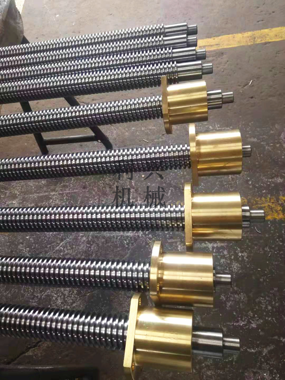 定做大型t型丝杠正反牙丝杆丝母加长18米对接丝杠大直径锯齿形