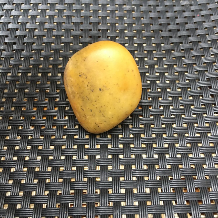 天然 新疆和田玉 黄沁 点墨 黑芝麻 石包玉 籽料 原石 礼品小吊坠