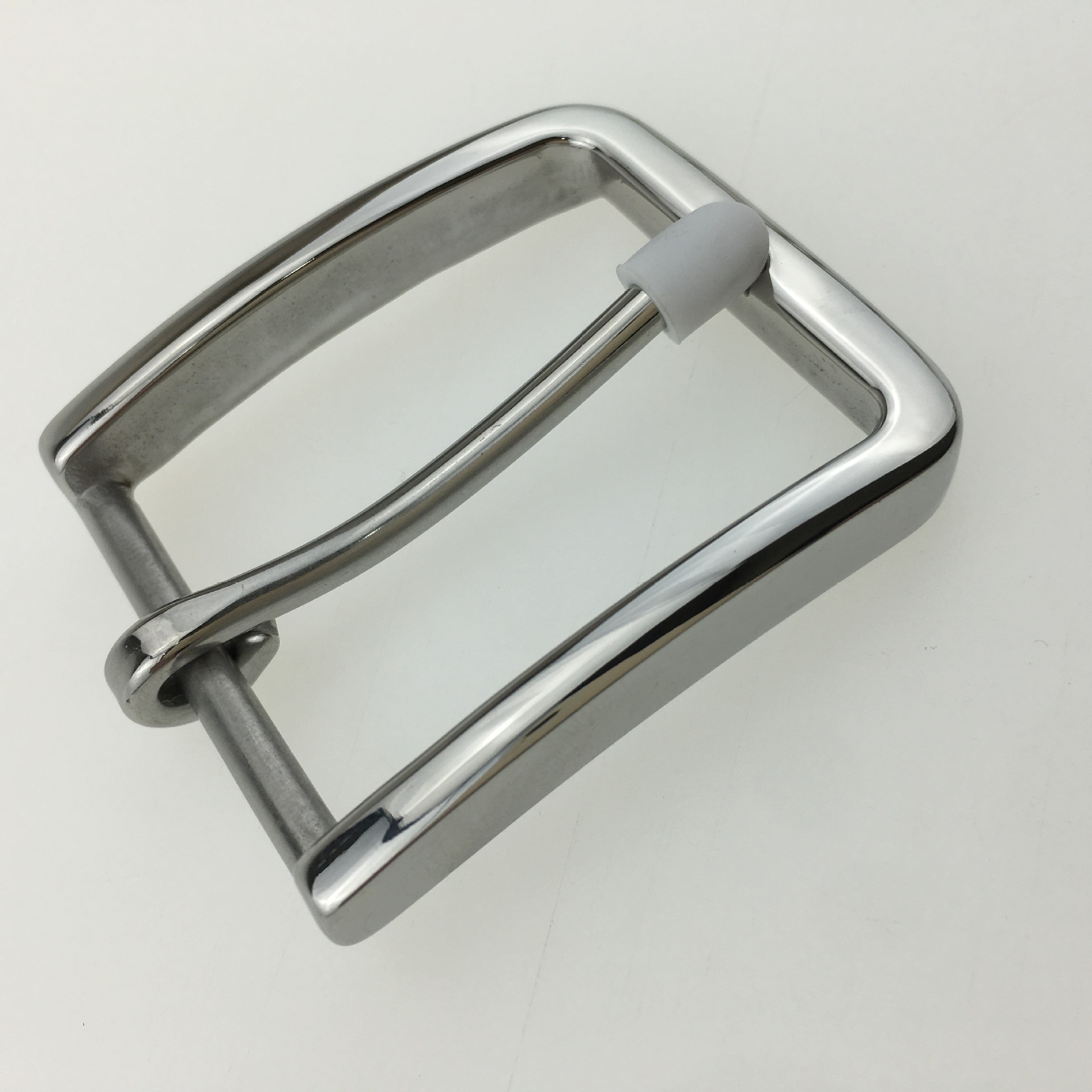 实心不锈钢针扣不锈钢高档时尚百搭腰带扣钢扣头不锈钢腰带卡子