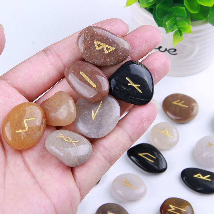现货批发rune如尼石卢恩符文 天然鹅卵石刻字石 如尼占卜石批发