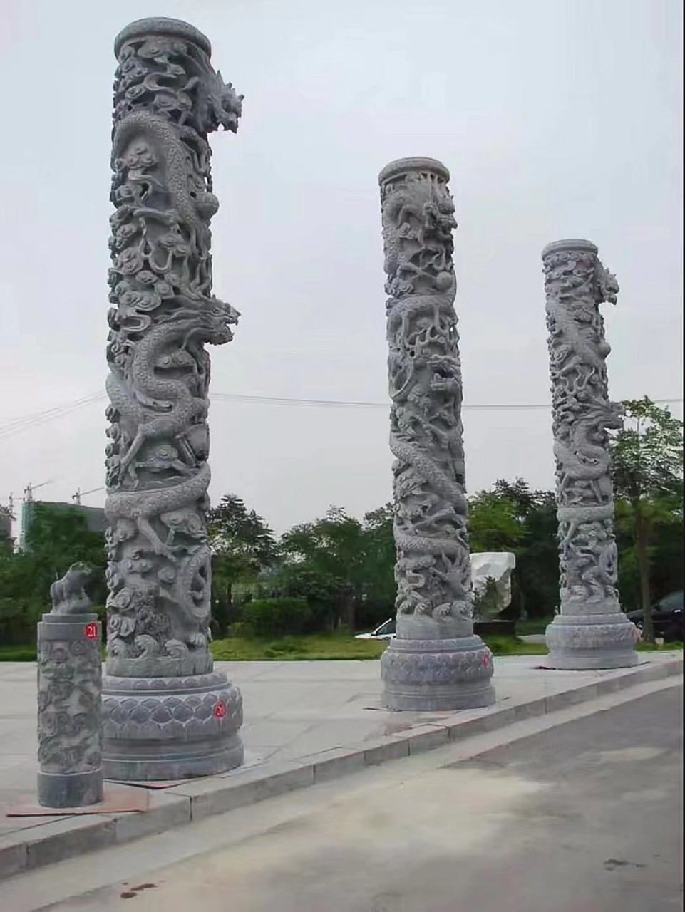 花岗岩石雕龙柱青石公园路边龙柱子安装设计图文化石头柱子多少钱