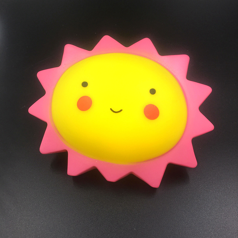 2019发光小夜灯儿童玩具led灯具太阳速卖通地摊热卖货源厂家批发