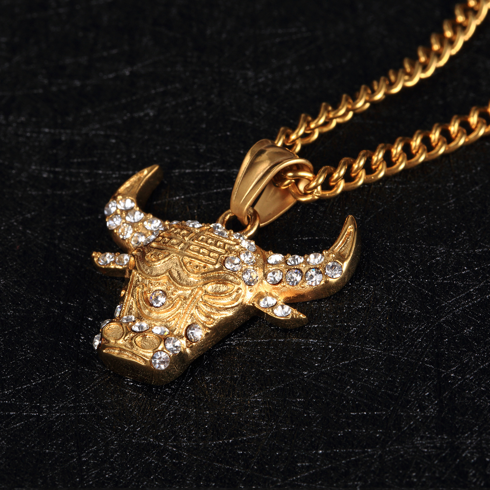 跨境电商饰品批发 男士牛头不锈钢项链 嘻哈金色牛钛钢吊坠