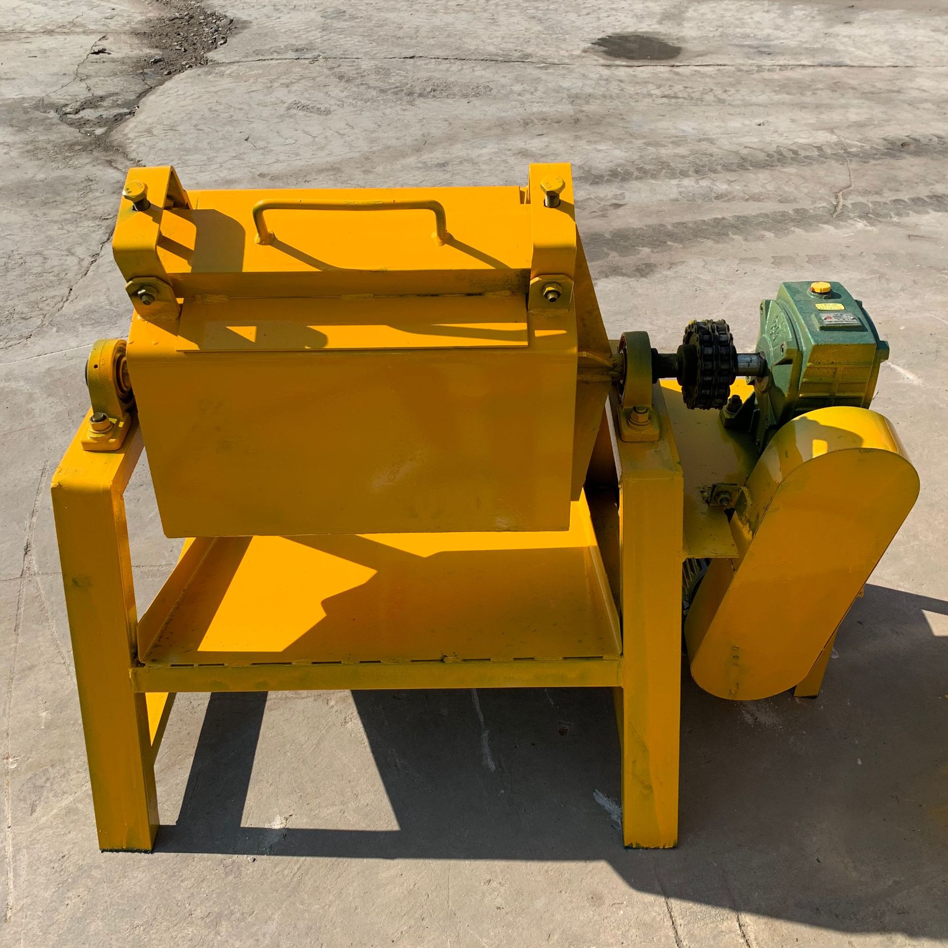 厂家定做直销电动滚筒抛光机圆管抛光机多功能滚筒研磨机