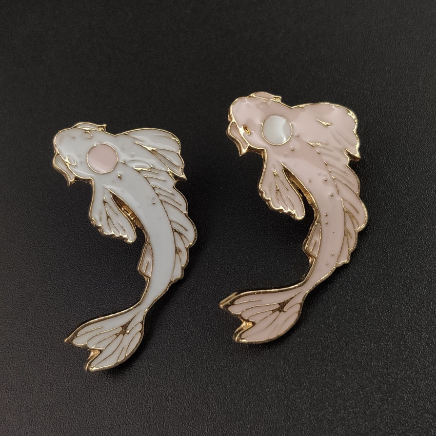 随变 欧美爆款外贸饰品 可爱卡通鱼胸针高档合金滴油衣饰厂家直销