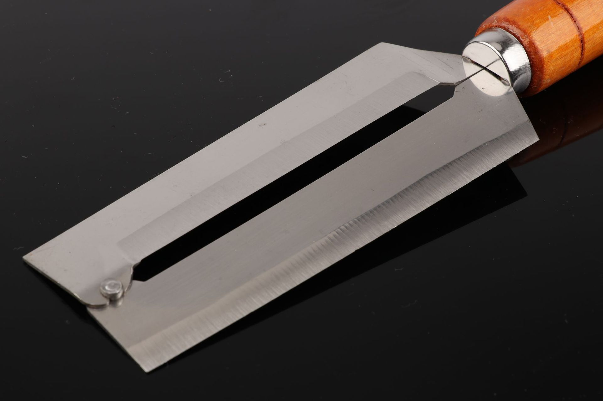 厂家批发 超市摆地摊 多功能木柄加厚削皮刀器 蔬菜水果刮皮刀