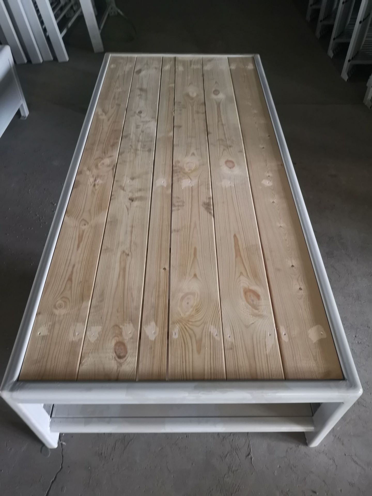 看守所拘留所金属床戒毒所单人床监视床监舍钢制床带下柜单人铁床