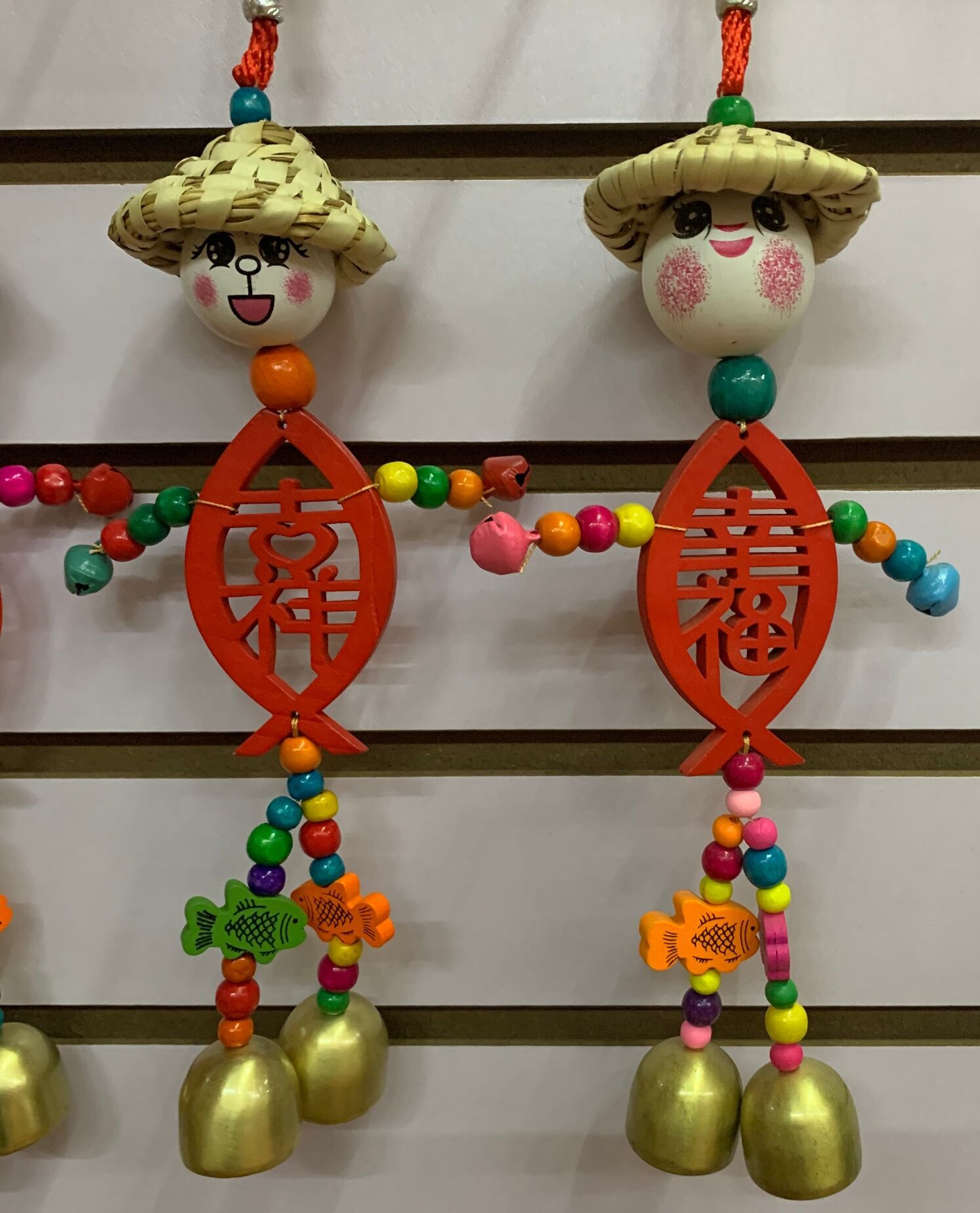 民族特色云南旅游手工艺品东巴风铃挂件 草帽红鱼片双铃人