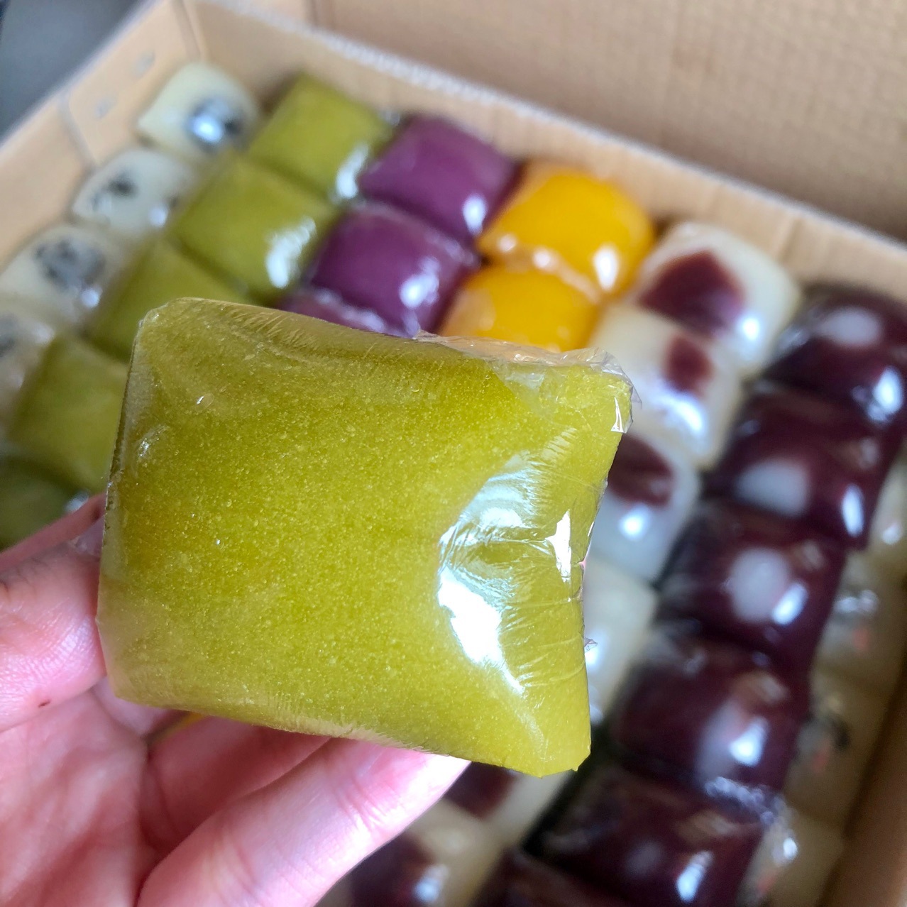 厂家批发 水晶莲子糕 6种口味混合装10斤 糕点,商超自助餐厅