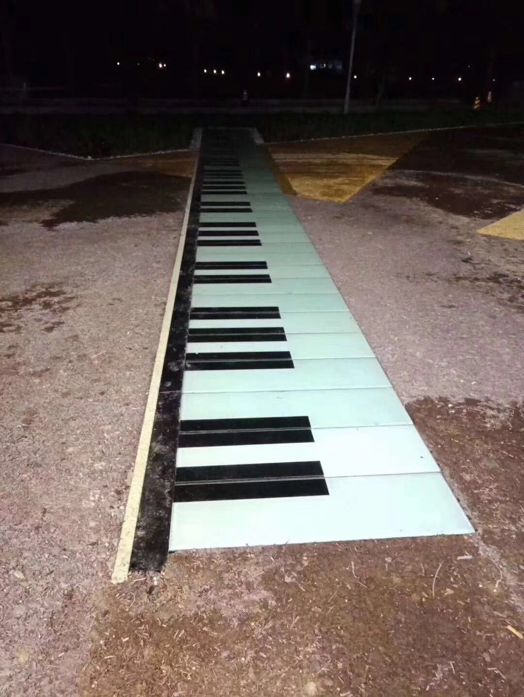 定制脚踩led不锈钢地板钢琴网红 互动感应发声闪光特效地砖灯