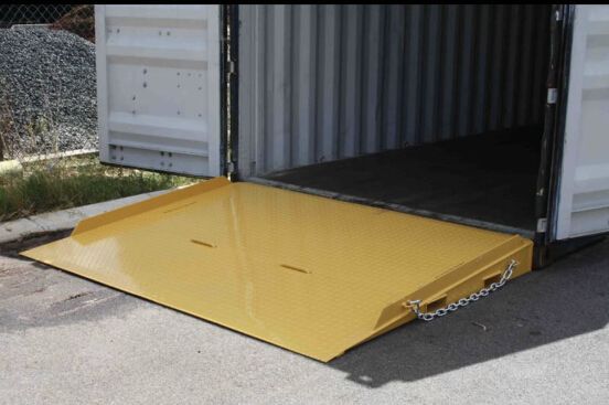 集装箱跳板钢制 上车斜坡板搭接板 叉车集装箱坡道平台固定登车板