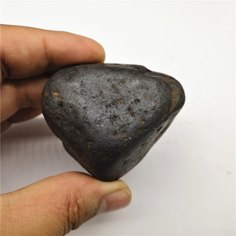 天然镍铁陨石原石石铁陨石陨星能量石手把件摆件