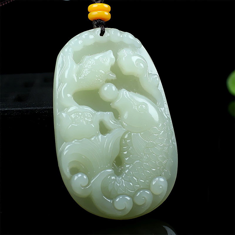 新疆和田玉鱼吊坠连年有余鲤鱼玉石牌子项链玉佩挂件玉坠