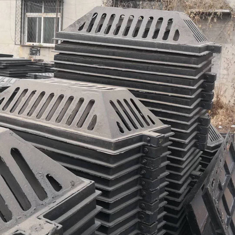 011 加工定制 是 货号 011 品牌 鑫通 型号 450*750 类型 方形井盖