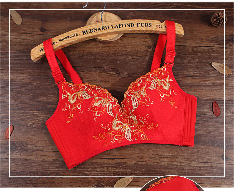 厂家批发新款刺绣凤凰大红本命年结婚文胸套装聚拢集中调整型内衣
