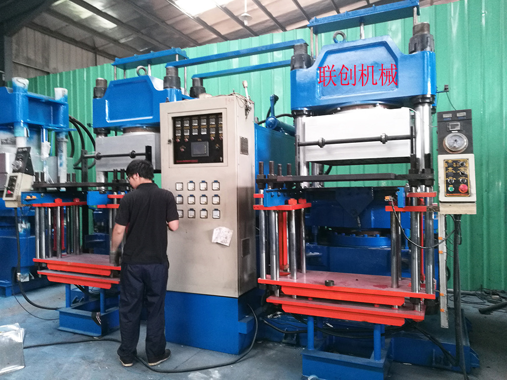 二手东毓500t真空硫化机(前顶2rt)