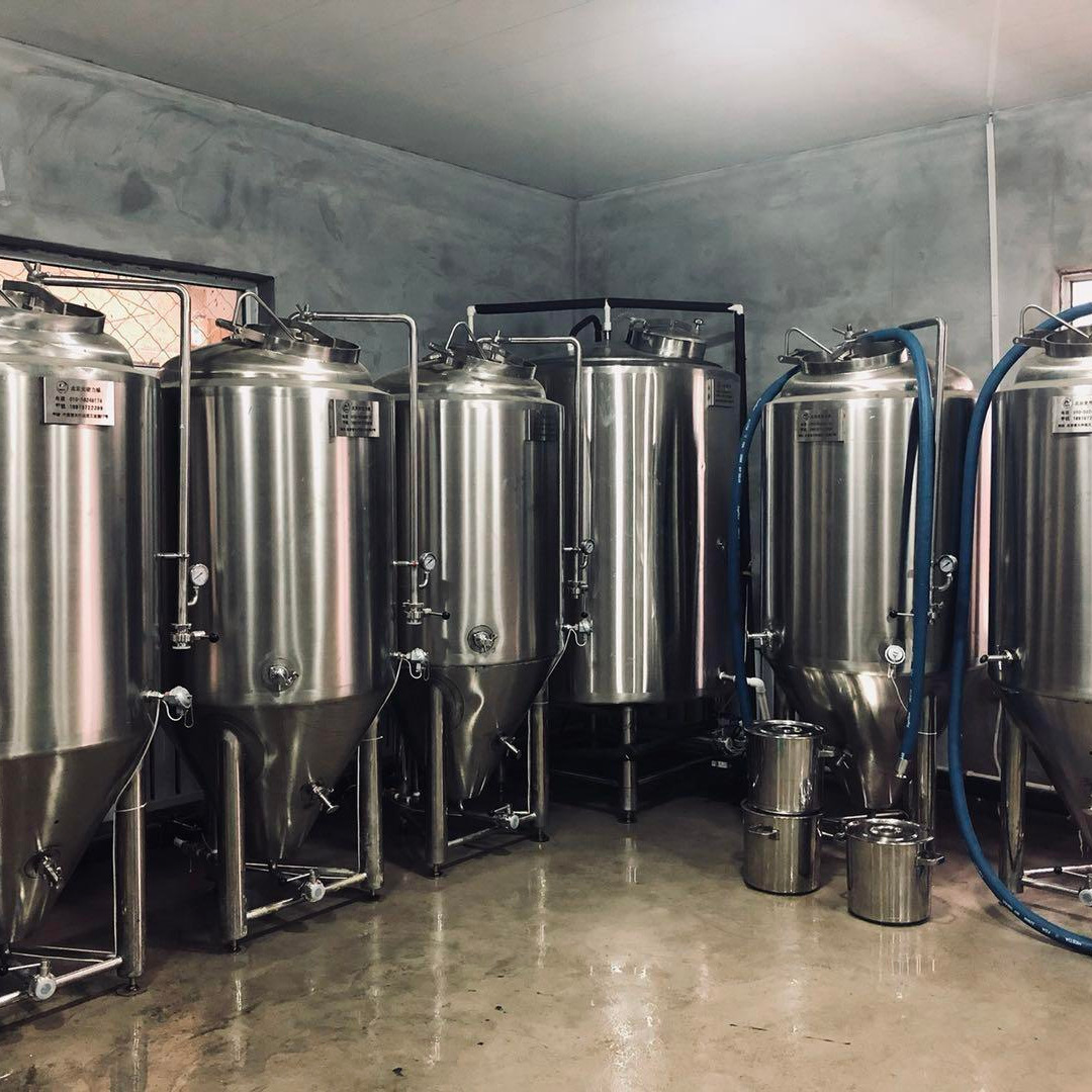 厂家直供啤酒厂1000l-3000l大型啤酒设备精酿鲜啤酒酿造机器