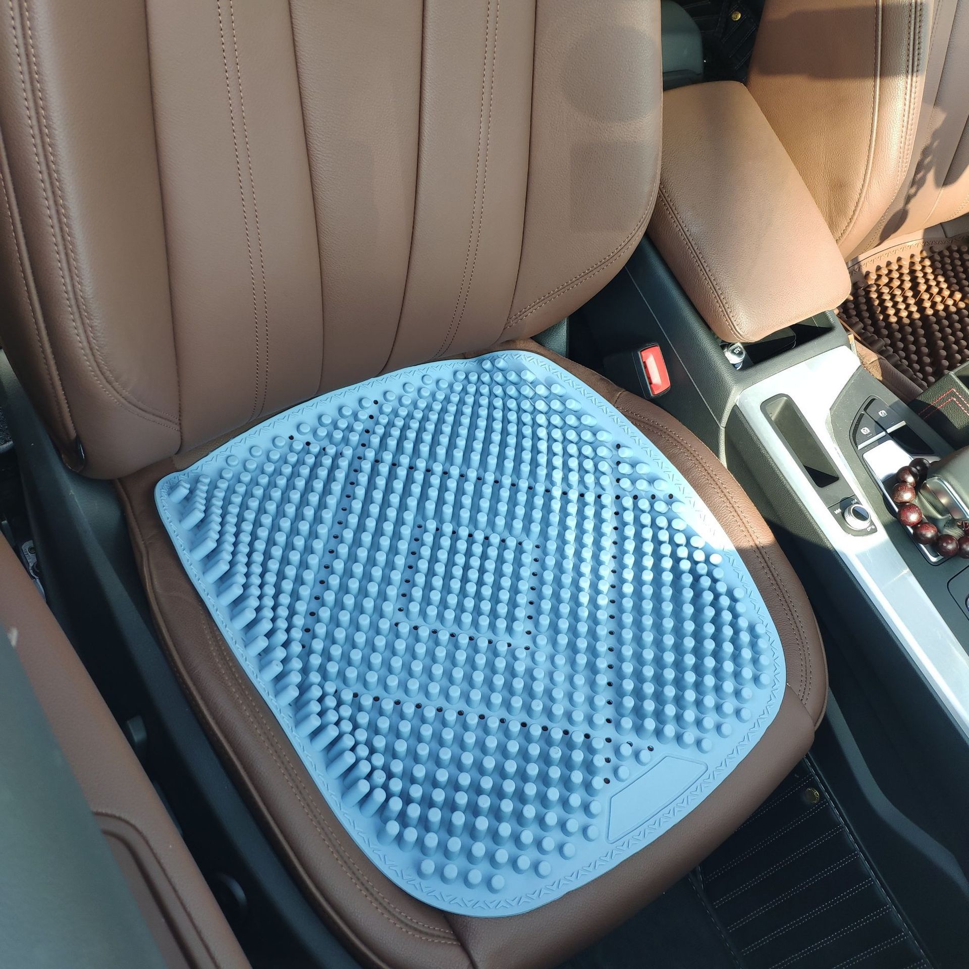 现货汽车坐垫3d立体硅胶坐垫6色硅胶坐垫汽车座垫通用型硅胶垫