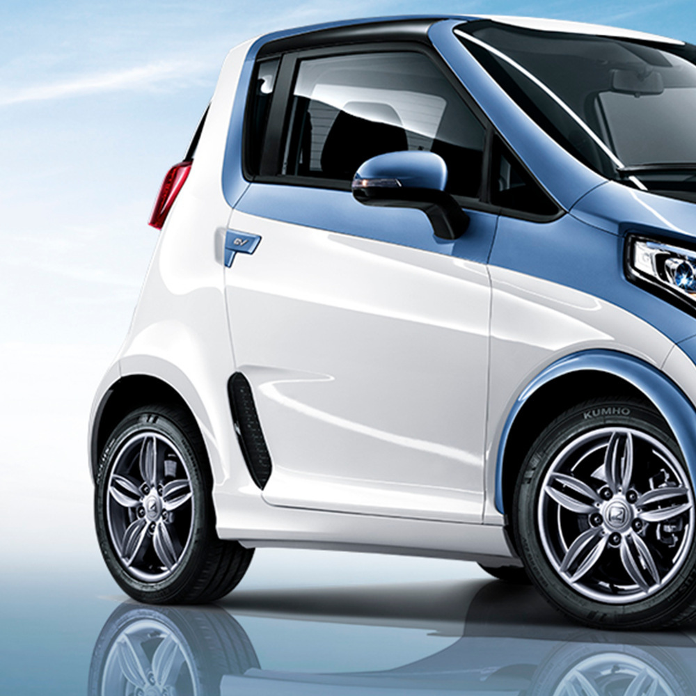 众泰e200pro代步车新能源全封闭3门2座电动四轮车上班接送孩子