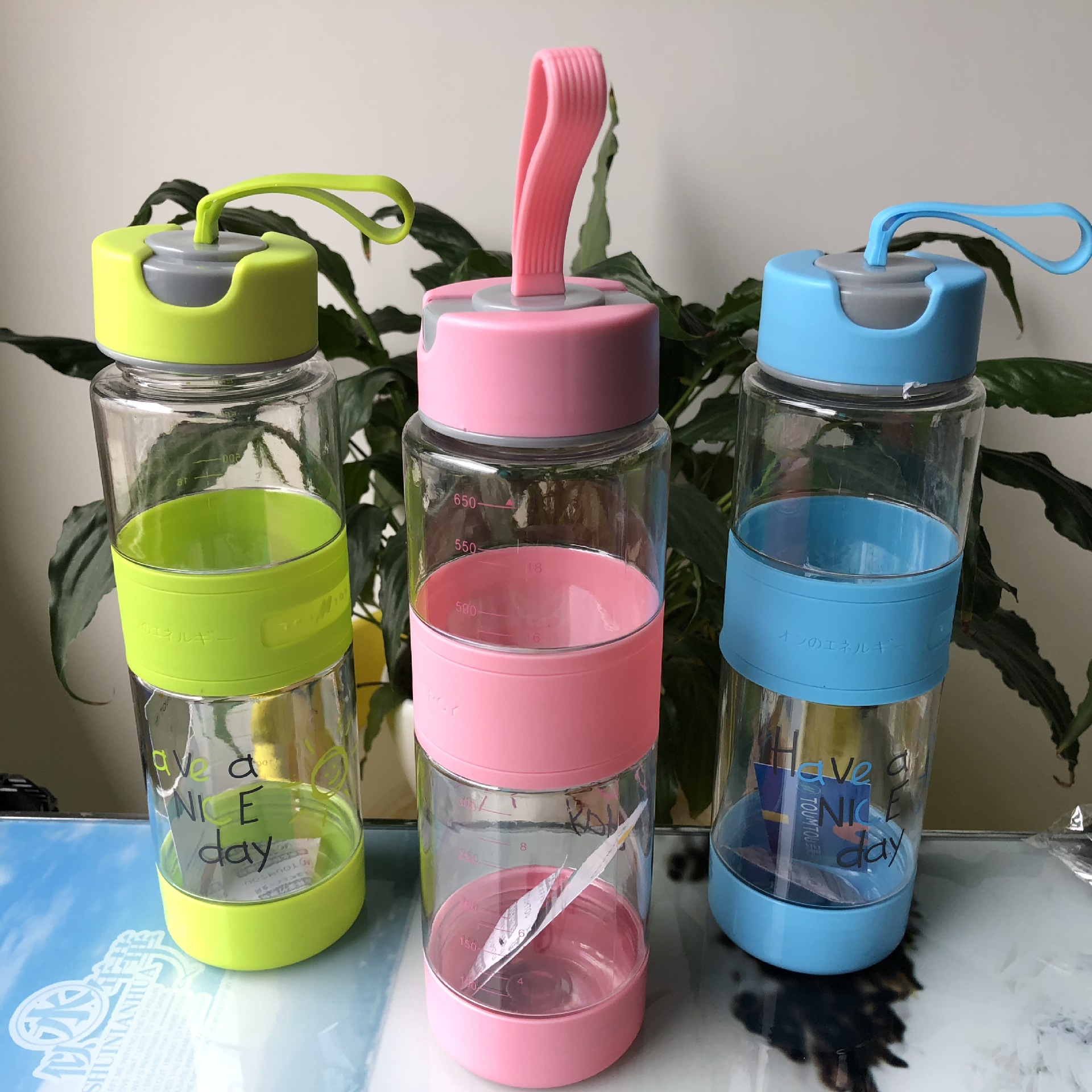 pc塑料杯随手杯硅胶提绳太空杯塑料水杯带盖防摔便携运动杯泡茶杯