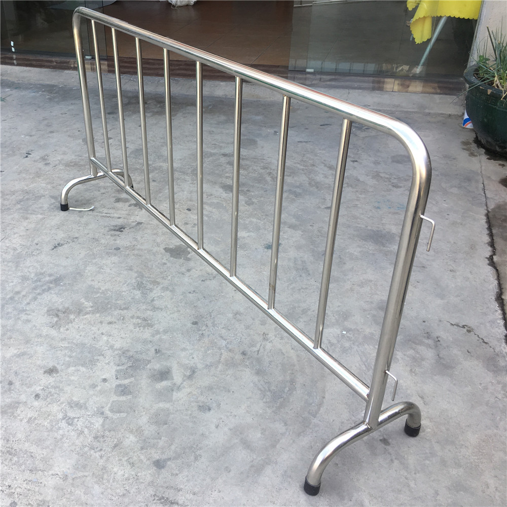 厂家批发不锈钢铁马 不锈钢移动护栏 各种不锈钢铁马 可支持定制
