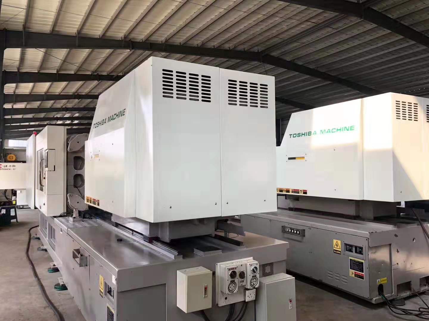 深圳现机出售二手东芝ec350全电动注塑机机器9成新二手卧式注塑机