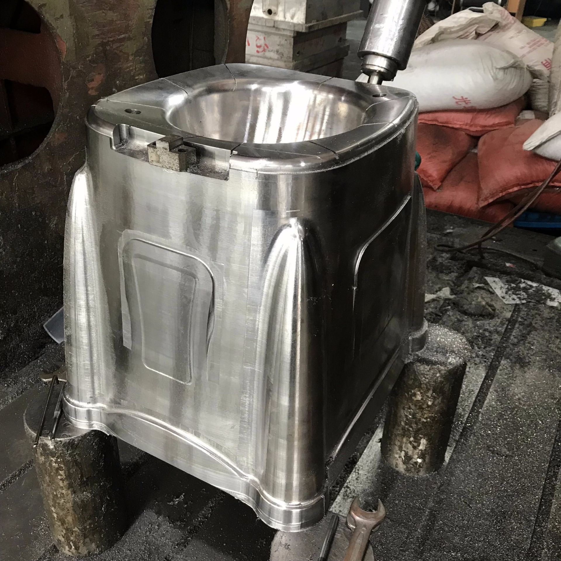 定制大人可移动塑料马桶坐便器模具老人孕妇坐便凳模具注塑加工