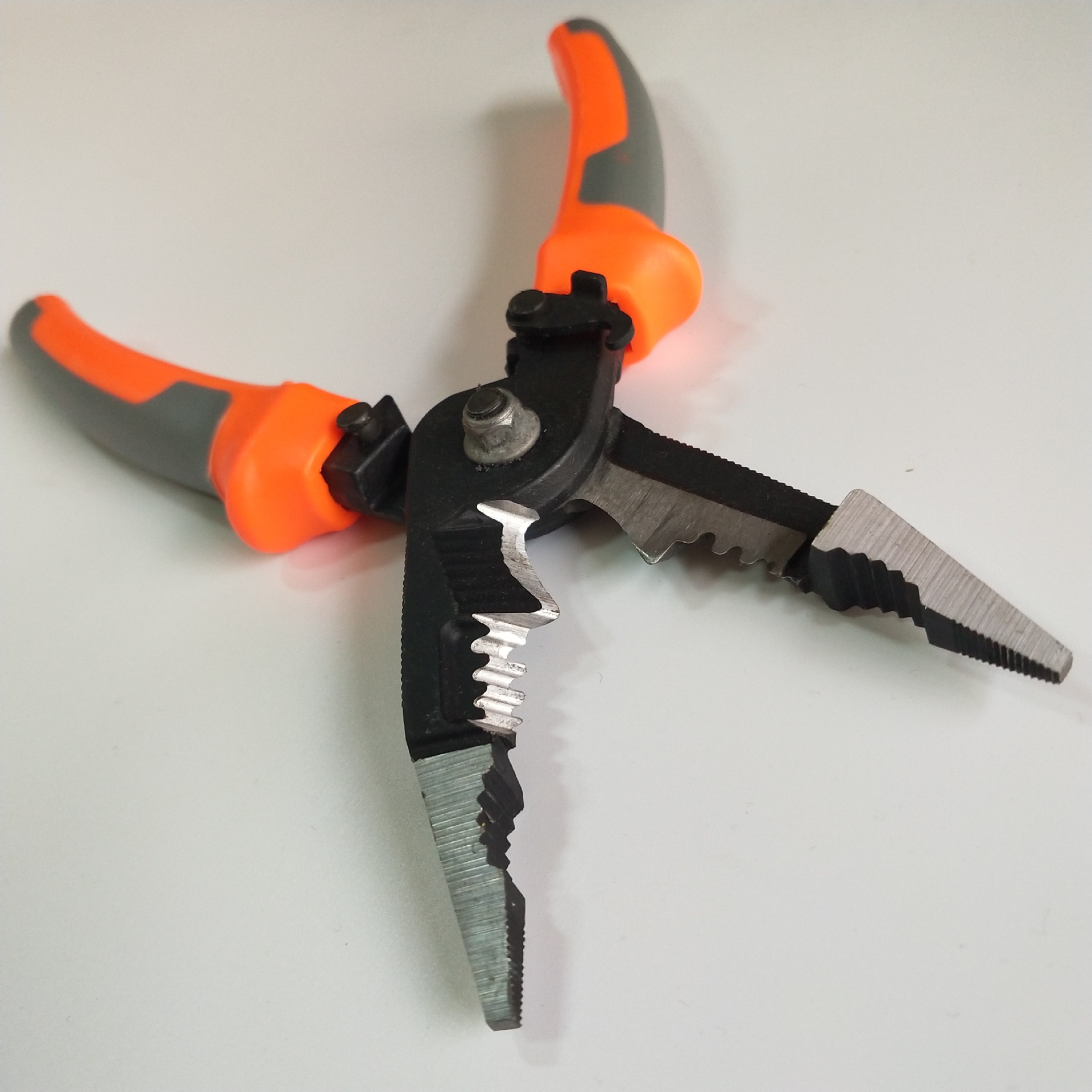 六合一电工剥线钳多功能8寸铬钒钢制手动压线切线钳厂家直销