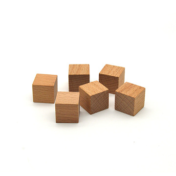 厂家直供大量正方形小木块榉木正方体积木模型家具配件可加工定制