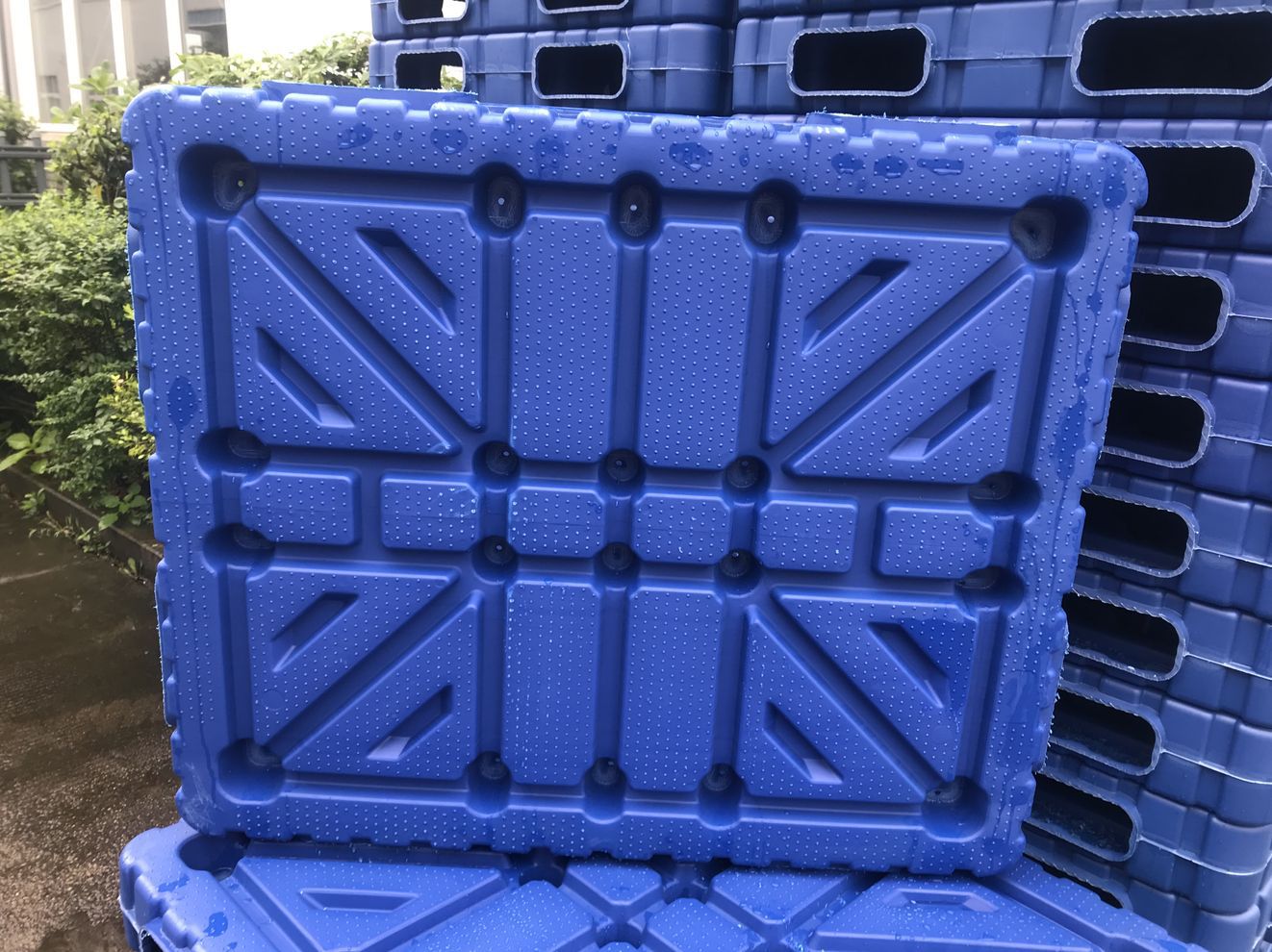 物流吹塑托盘仓库货架板泰安吹塑托盘厂家